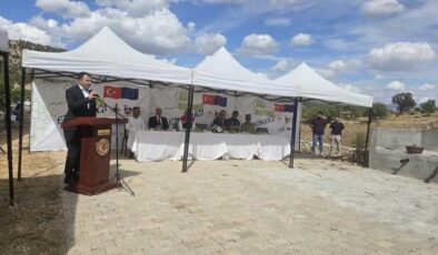 Dicle’de geleneksel bağ bozumu etkinliği renkli geçti