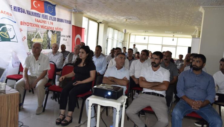 Dicle’deki çiftçilere biyoteknik mücadele eğitimi verildi