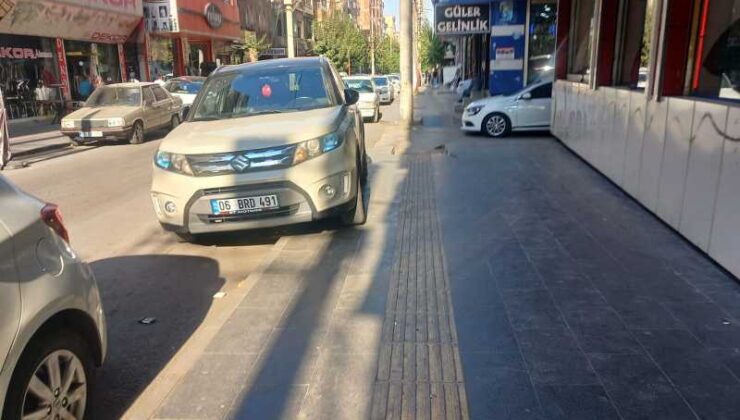 Diyarbakır Bağlar’da kaldırımlara park eden araçlar tepki çekiyor