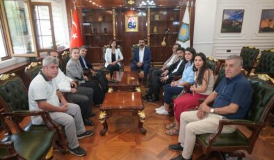 Diyarbakır Büyükşehir Eş Başkanları, DEVA Partisi heyetini ağırladı