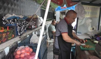 Diyarbakır’da Kemal Sunal esintili ‘Meraklı Köfteci’ açıldı