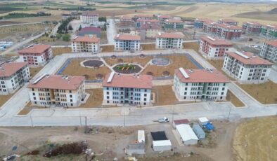 Ekinözü’nde deprem konutları tamamlandı, teslim başladı