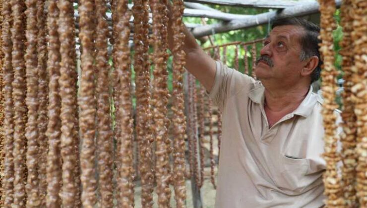 Elazığ’da bağ bozumuyla ‘orcik’ üretimi başladı