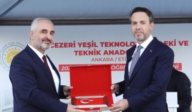 Bakan Bayraktar: “Elektrik artık hayatımızın her alanında var”