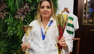 Engelli kadın ralli pilotu Kübra’dan Avrupa Ralli Şampiyonası’nda çifte zafer