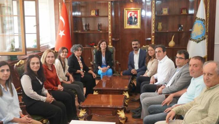 Eş Başkanlar Bucak ve Hatun, Sebahat Tuncel’i ağırladı