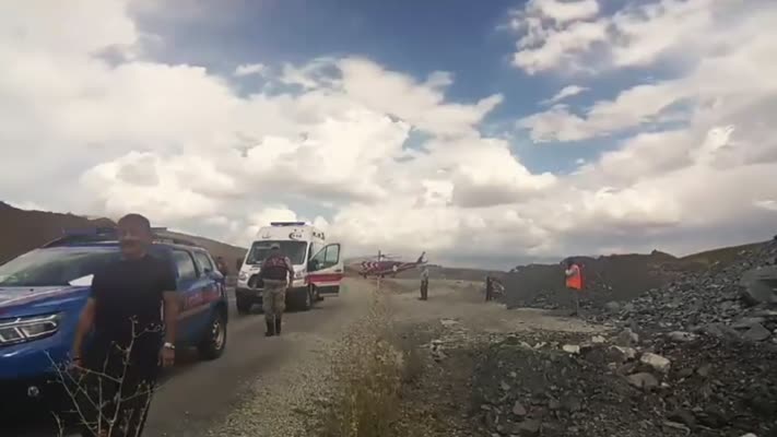 Hafriyat kamyonu ile pikap çarpıştı: 3 ölü, 2 yaralı
