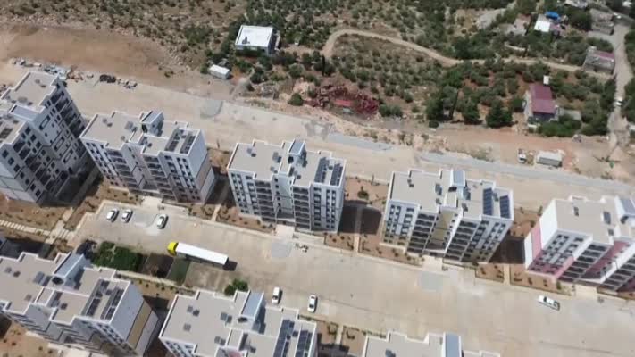 İskenderun’da 374 konutun anahtarı depremzedelere teslim edildi