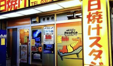 Japonya’da solaryum salonu müdürü 30 yıllık röntgencilik suçunu itiraf etti