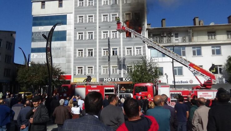 Kars’ta otel yangını: Mahsur kalan 7 kişi kurtarıldı