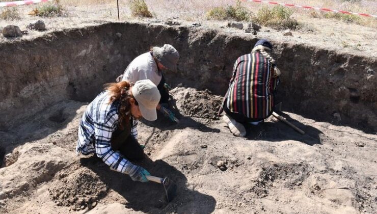 Kef Kalesi kazılarında Urartu tarihine ışık tutan bulgular bulundu