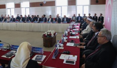 Kur’an, evrensel ilkeler ve kurallar barındıran rehberdir