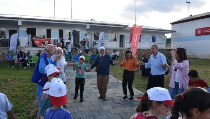 Kuşaktan Kuşağa Öğrenme Projesi huzur evi sakinleri ve çocukları buluşturdu
