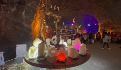 Iğdır Tuzluca Fest, yerin 80 metre altında 25 bin kişiyle buluştu
