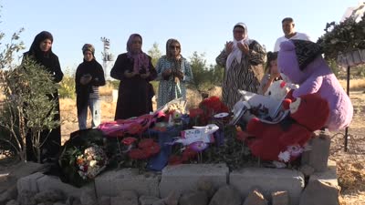 Narin Güran’ın mezarına ziyaretler sürüyor: Diyarbakır halkı yaslı