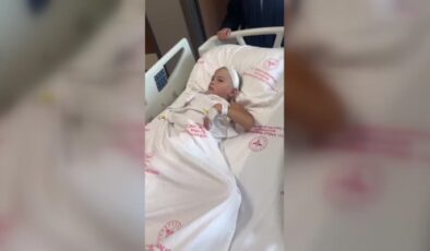 Öksüz ve işitme engelli Özbek çocuk Türkiye’de sağlığına kavuştu