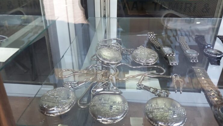 Diyarbakırlılar köstekli saatlere yoğun ilgi gösteriyor