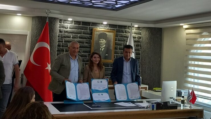 Sur ve Fındıklı Belediyeleri arasında kardeş belediyeler protokolü imzalandı.