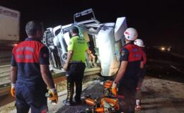 Şanlıurfa’da yakıt tankerinin devrilmesi sonucu sürücü hayatını kaybetti