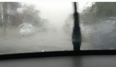 Diyarbakırda şiddetli yağmur ve dolu