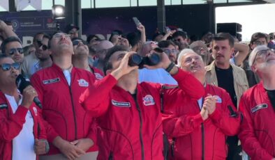 Selçuk Bayraktar, TEKNOFEST 2024’te roket yarışmasını izledi