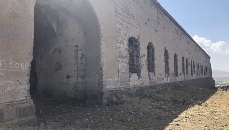Tarihi tabyalar yok olma tehlikesiyle karşı karşıya