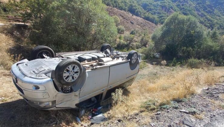 Tunceli’de otomobil ters döndü, maddi hasar oluştu
