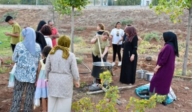 Bağ Evi’nde bağ bozumu