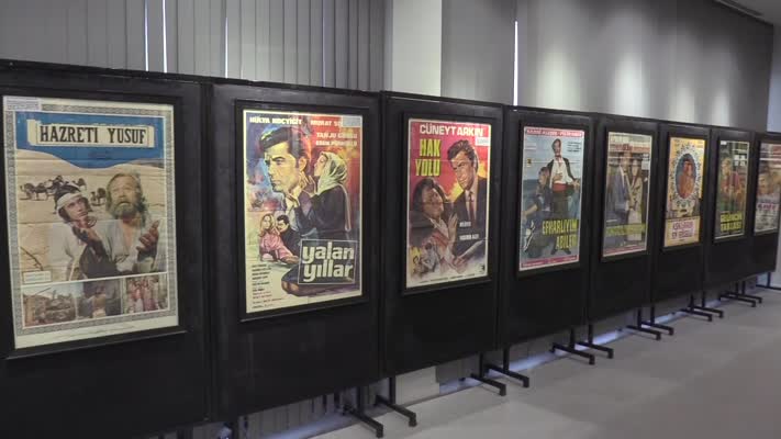 Yeşilçam filmlerinin afişlerinin yer aldığı sergi Kayseri’de açıldı