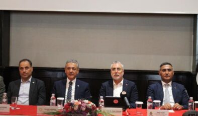 Bakan Işıkhan, Mardin’de iş adamları ve STK temsilcileriyle bir araya geldi