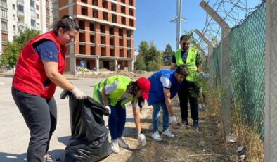 Gençlerden çevre temizliği