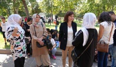Eş Başkanlar, Narin Güran için kurulan taziyeyi ziyaret etti