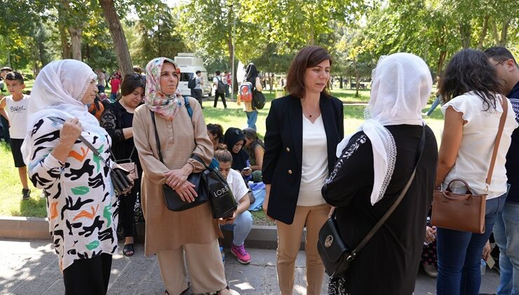 Eş Başkanlar, Narin Güran için kurulan taziyeyi ziyaret etti