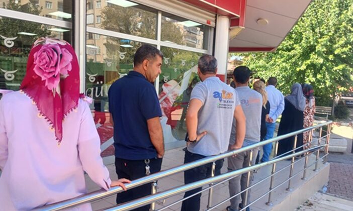 Diyarbakır’da Et Balık Kurumu’nda Kuyruk Bitmiyor: Uygun Fiyatlar Talebi Artırdı