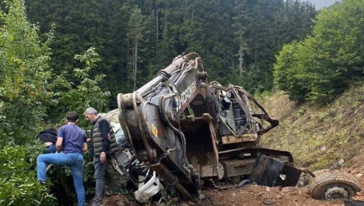 kamyon uçuruma yuvarlandı: 2 ölü