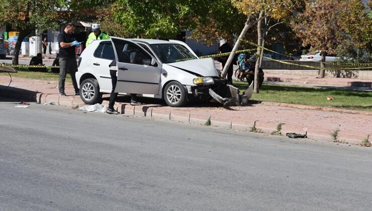 Kalp krizi geçiren sürücü ağaca çarparak durabildi