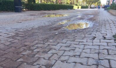 Diyarbakır’da bozuk parke yollar sorun oluşturuyor