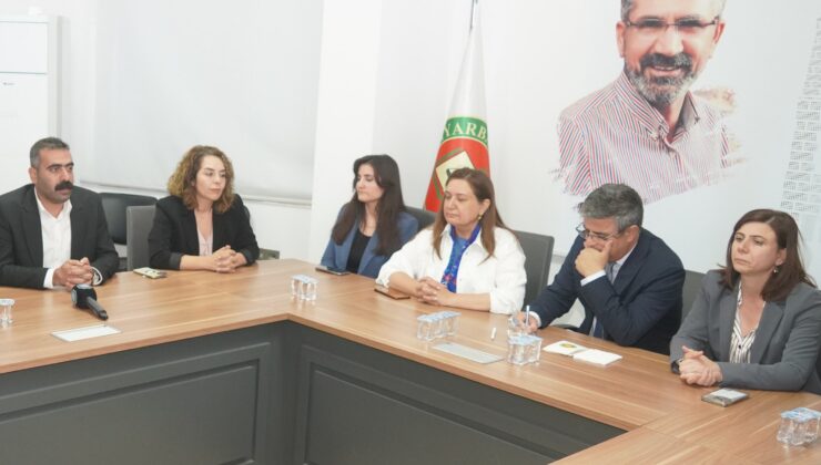 Diyarbakır Barosuna tebrik ziyareti