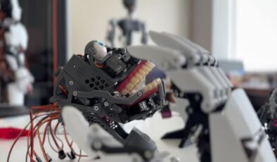 40 günde üretilen yerli insansı robot Tomyris 9 mimik yapabiliyor
