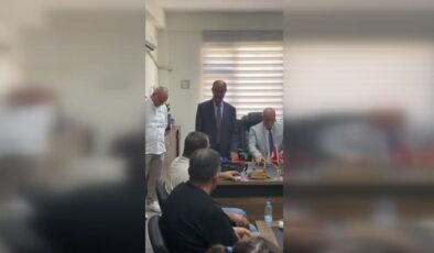 43 yıllık okul müdürüne duygulandıran veda