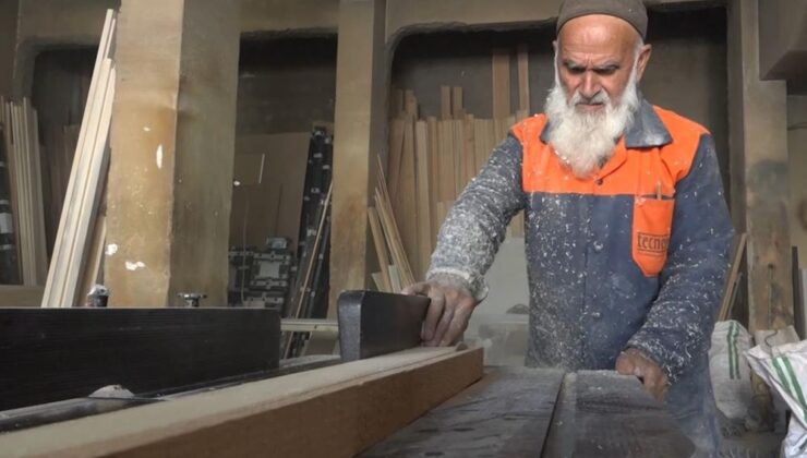60 yıllık marangoz ustası meslek aşkıyla gençlere örnek oluyor
