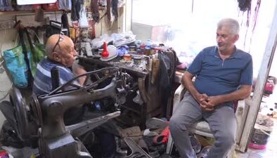 60 Yıldır Ayakkabı Tamir Eden Selim Usta, Mesleğini Sürdürüyor