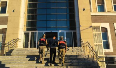 Firari hükümlü kıskıvrak yakalandı