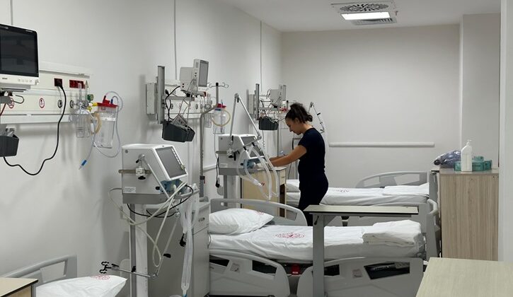 8 Yataklı Acil Yoğun Bakım Ünitesi Hizmet Vermeye başladı