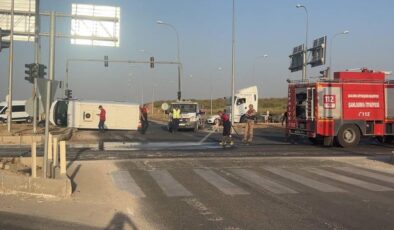 Şanlıurfa’da hafif ticari araç devrildi: 1 yaralı
