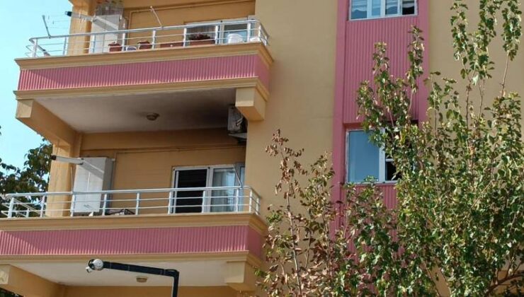 Adıyaman’da ev yangınında bir kişi dumandan etkilendi
