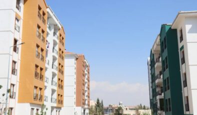 Adıyaman’da kentsel dönüşüm evleri hak sahiplerine verildi