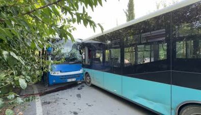 Malatya’da otobüs ve midibüs çarpıştı, 17 yaralı