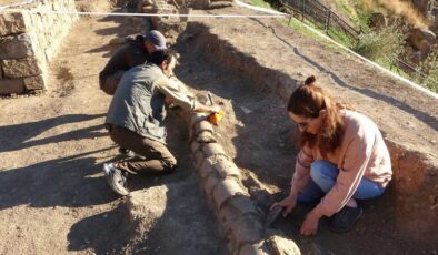 Bitlis Kalesi’nde 500 yıllık su boruları ortaya çıkarıldı