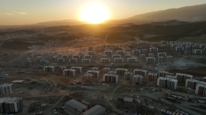 Dikmece’deki deprem konutlarından 3 bin 830’unun inşaatı tamamlandı